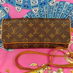 Authentic Louis Vuitton Monogram Twin Pochette GM